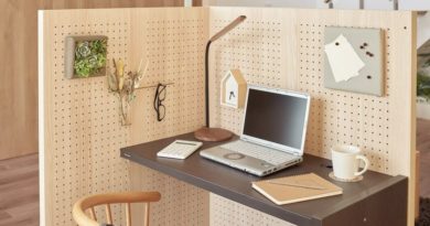 lo-nuevo-de-panasonic-no-es-nada-electronico:-un-escritorio-con-tabiques-para-montarse-un-despacho-en-casa