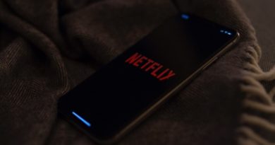 netflix-prueba-un-modo-‘solo-audio’-para-escuchar-su-catalogo-en-segundo-plano-como-si-de-un-podcast-se-tratase