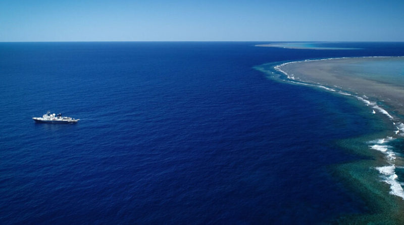 con-1,5-km-de-ancho,-500-metros-de-altura-y-20-millones-de-anos-este-arrecife-de-coral-es-el-primero-descubierto-en-120-anos