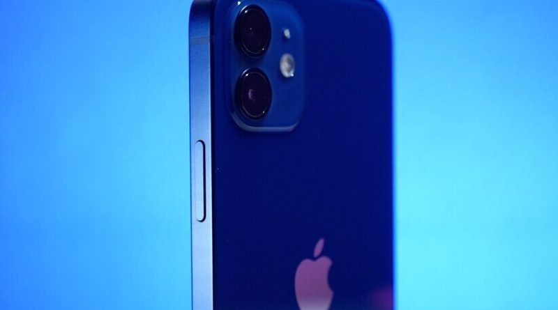 la-camara-del-iphone-12-parece-ser-mas-complicada-de-reparar:-hay-problemas-de-funcionamiento-al-usar-piezas-de-repuesto