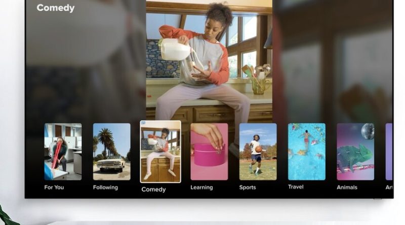 tiktok-llega-a-tu-television:-podra-instalarse-en-las-ultimas-smart-tvs-de-samsung,-y-todas-las-nuevas-la-preinstalaran