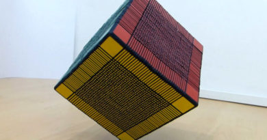 el-cubo-de-rubik-mas-dificil-del-mundo-pesa-mas-de-3-kg-y-tiene-6.153-partes-en-forma-de-delgadas-laminas-de-colores