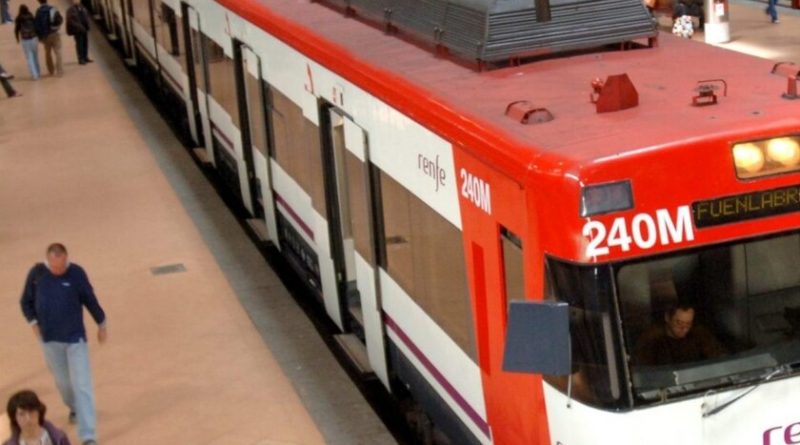 renfe-quiere-vigilar-a-los-viajeros-con-reconocimiento-facial-en-tiempo-real:-como-sera-este-sistema-y-por-que-puede-ser-discriminatorio