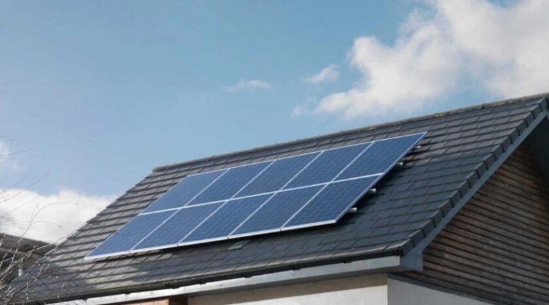 los-paneles-solares-de-ikea-llegan-a-espana:-estos-son-los-precios-con-instalacion-incluida-de-sus-placas-de-hasta-390-w